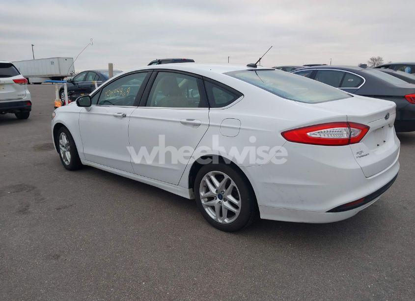 Photo 3 of 2015 Ford Fusion SE (VIN 3FA6P0H74FR236110)