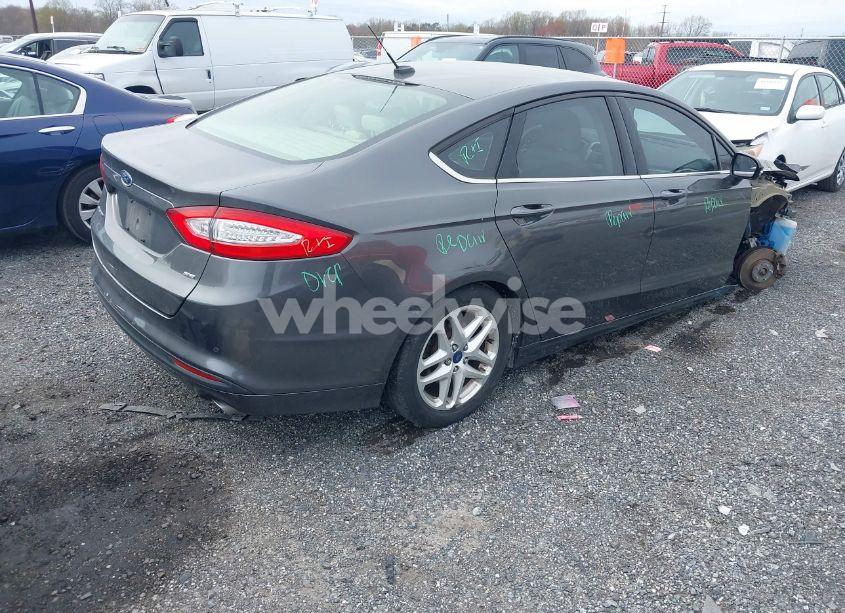 Photo 4 of 2015 Ford Fusion SE (VIN 3FA6P0H74FR241517)
