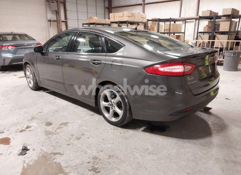 Photo 3 of 2015 Ford Fusion SE (VIN 3FA6P0H74FR250864)