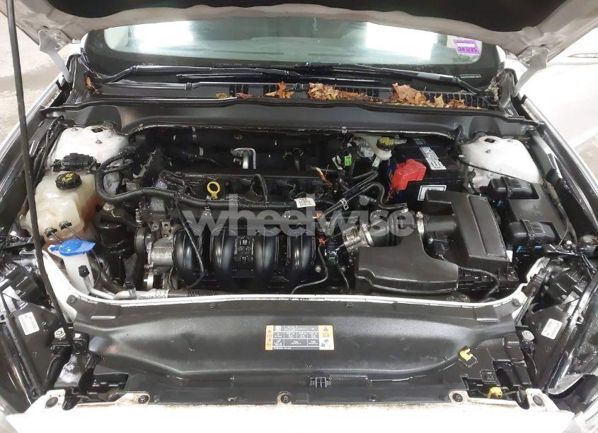 Photo 10 of 2015 Ford Fusion SE (VIN 3FA6P0H74FR260648)