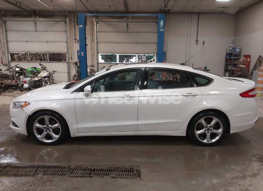 Photo 14 of 2015 Ford Fusion SE (VIN 3FA6P0H74FR260648)