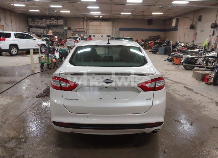 Photo 16 of 2015 Ford Fusion SE (VIN 3FA6P0H74FR260648)