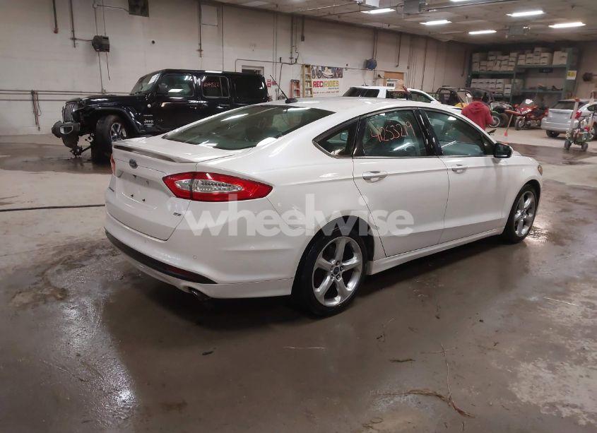 Photo 4 of 2015 Ford Fusion SE (VIN 3FA6P0H74FR260648)
