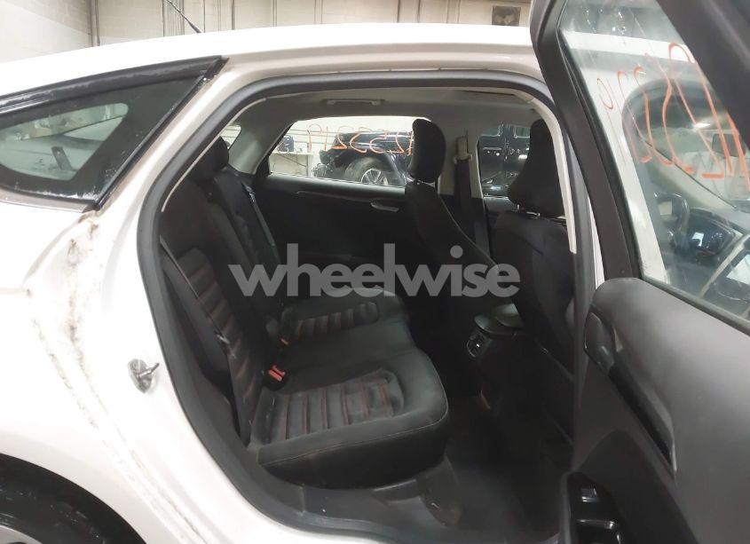 Photo 8 of 2015 Ford Fusion SE (VIN 3FA6P0H74FR260648)