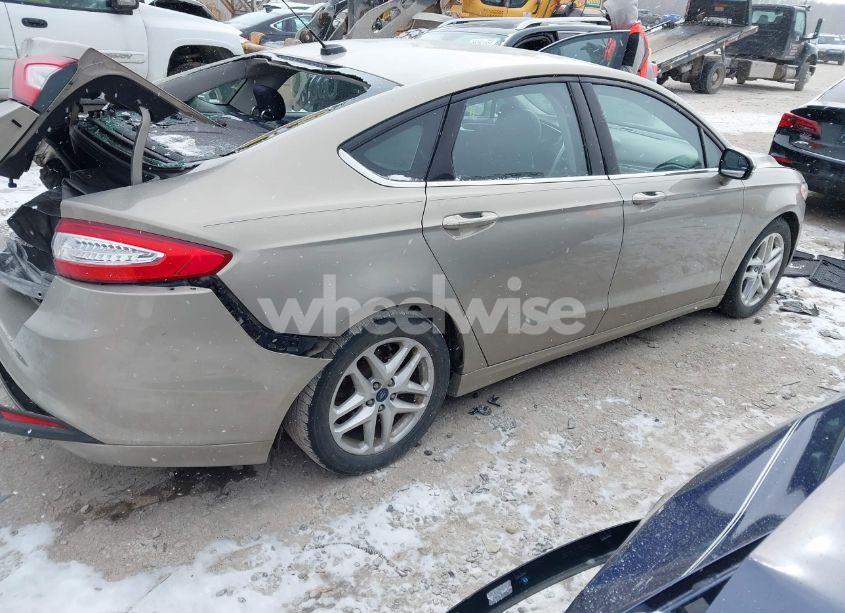 Photo 4 of 2015 Ford Fusion SE (VIN 3FA6P0H74FR272587)