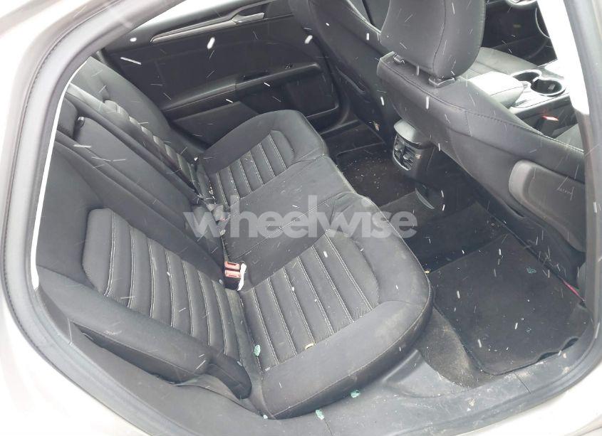 Photo 8 of 2015 Ford Fusion SE (VIN 3FA6P0H74FR272587)