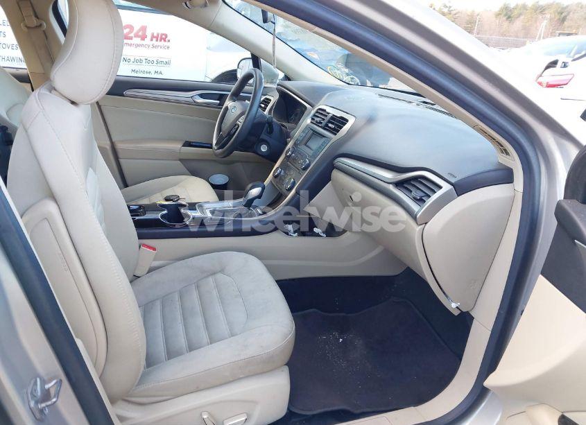 Photo 5 of 2015 Ford Fusion SE (VIN 3FA6P0H74FR307144)