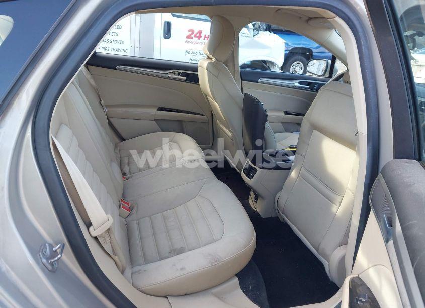 Photo 8 of 2015 Ford Fusion SE (VIN 3FA6P0H74FR307144)