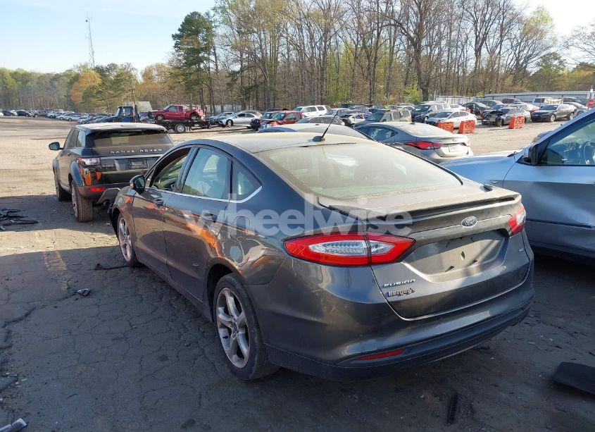 Photo 3 of 2016 Ford Fusion SE (VIN 3FA6P0H74GR100920)