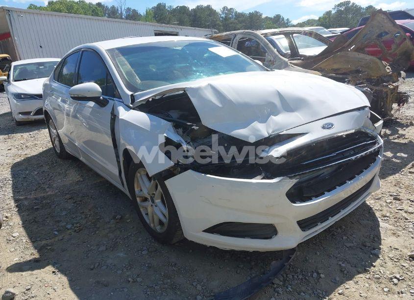2016 Ford Fusion SE (VIN 3FA6P0H74GR110198) main photo