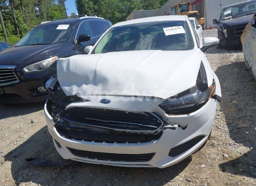 Photo 12 of 2016 Ford Fusion SE (VIN 3FA6P0H74GR110198)