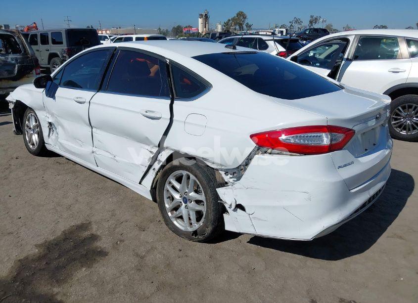 Photo 3 of 2016 Ford Fusion SE (VIN 3FA6P0H74GR118284)