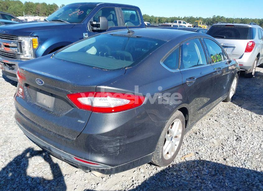 2016 Ford Fusion SE (VIN 3FA6P0H74GR129429) main photo