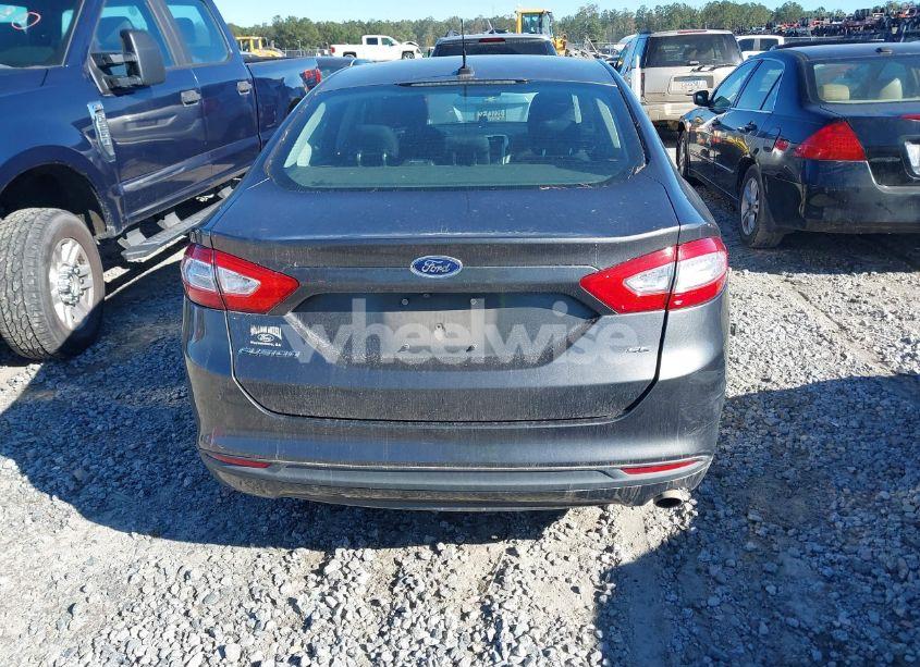 Photo 16 of 2016 Ford Fusion SE (VIN 3FA6P0H74GR129429)