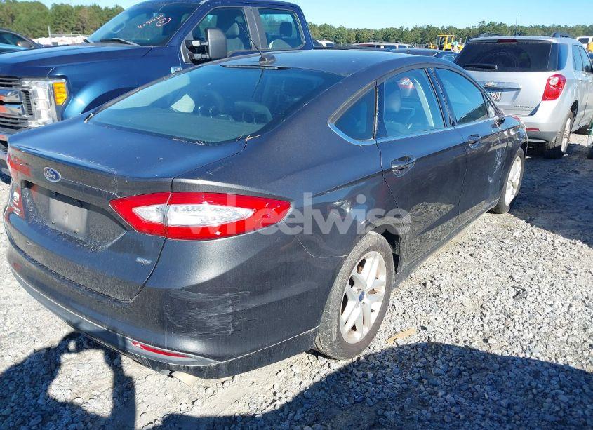 Photo 4 of 2016 Ford Fusion SE (VIN 3FA6P0H74GR129429)