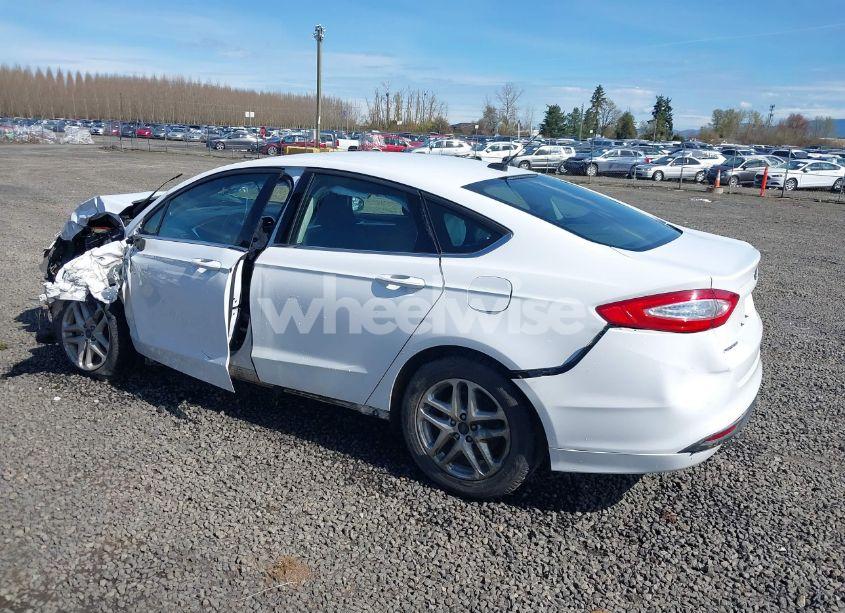 Photo 3 of 2016 Ford Fusion SE (VIN 3FA6P0H74GR145906)