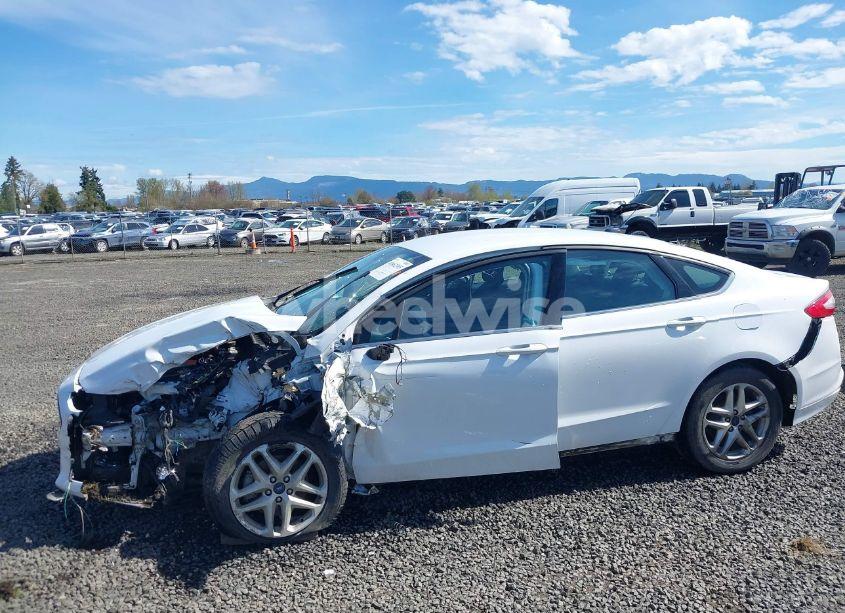 Photo 6 of 2016 Ford Fusion SE (VIN 3FA6P0H74GR145906)