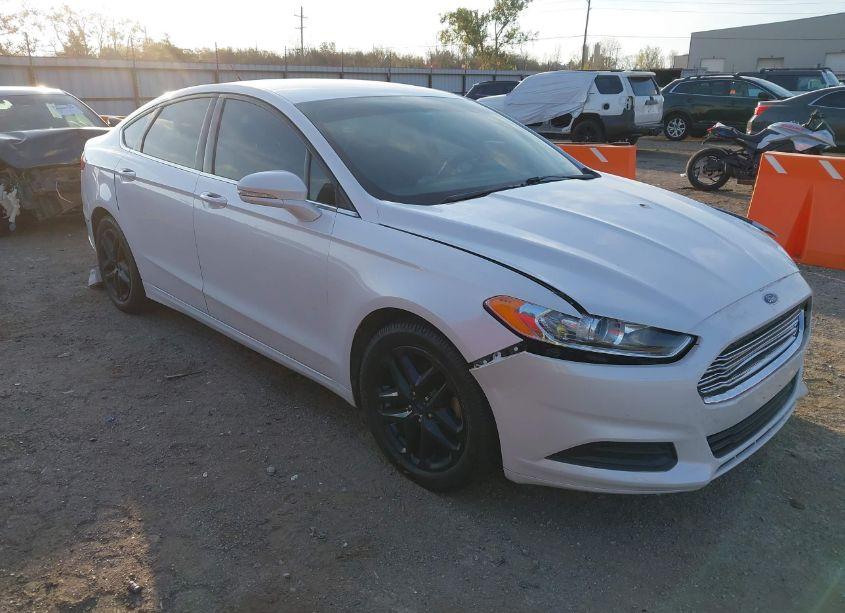 2016 Ford Fusion SE (VIN 3FA6P0H74GR152564) main photo
