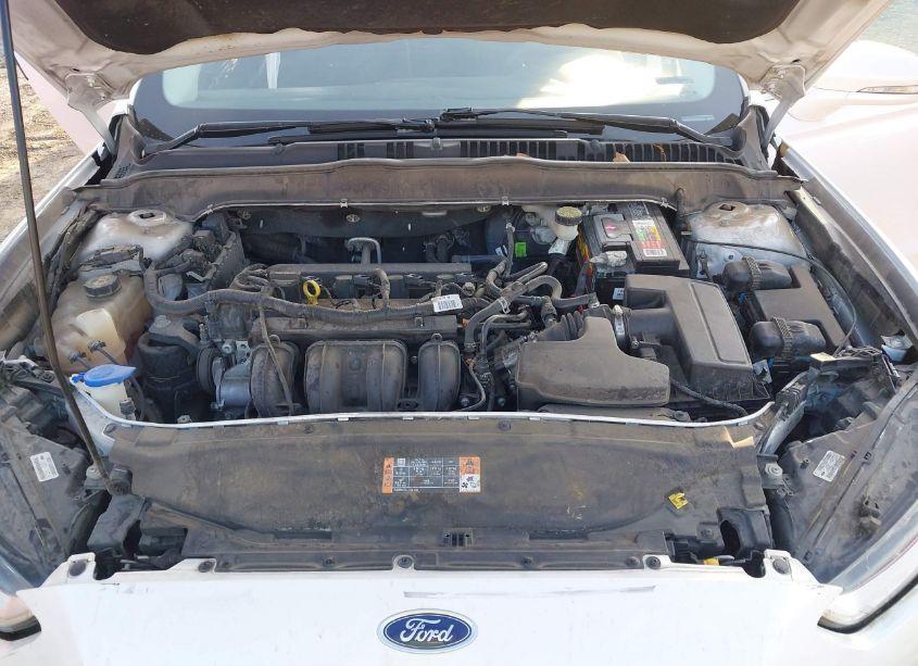 Photo 10 of 2016 Ford Fusion SE (VIN 3FA6P0H74GR152564)