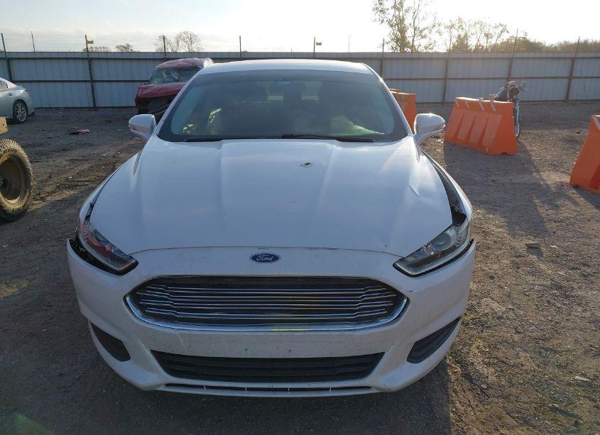 Photo 12 of 2016 Ford Fusion SE (VIN 3FA6P0H74GR152564)