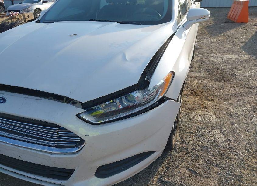 Photo 6 of 2016 Ford Fusion SE (VIN 3FA6P0H74GR152564)