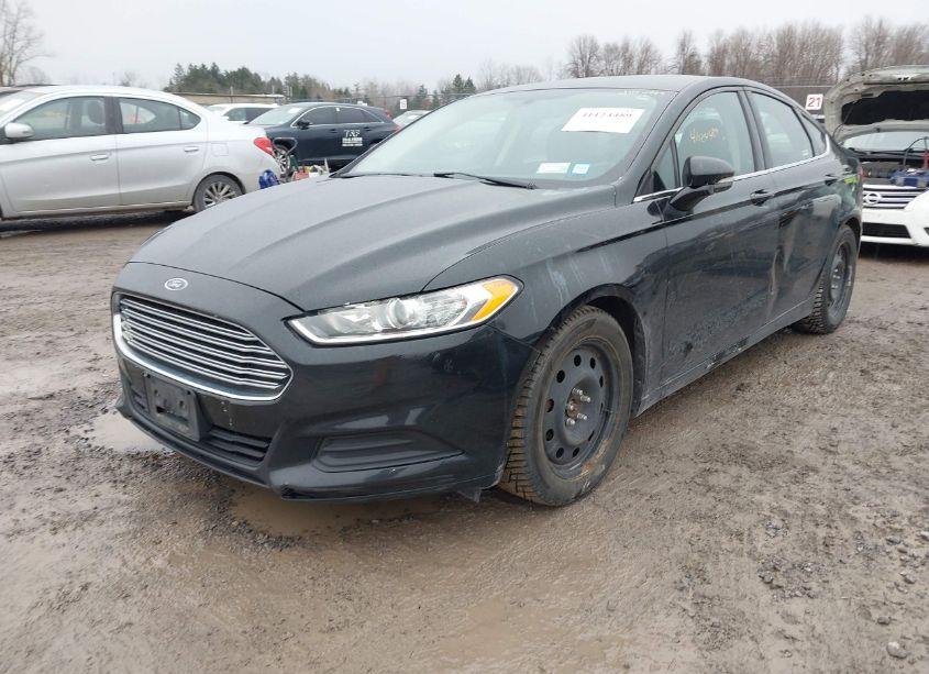Photo 2 of 2016 Ford Fusion SE (VIN 3FA6P0H74GR184673)