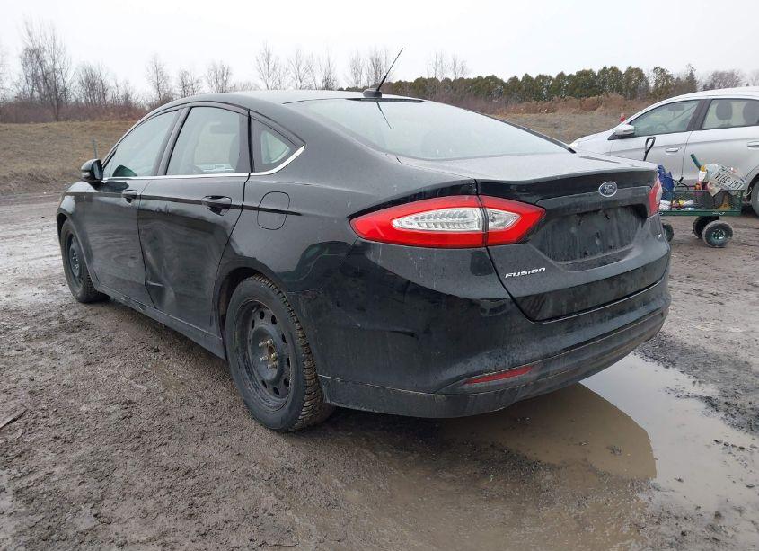 Photo 3 of 2016 Ford Fusion SE (VIN 3FA6P0H74GR184673)