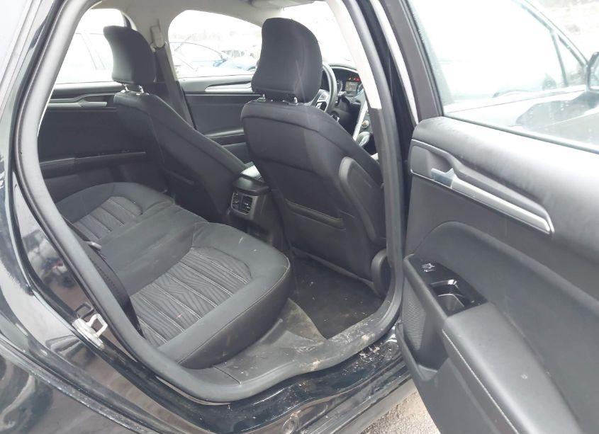 Photo 8 of 2016 Ford Fusion SE (VIN 3FA6P0H74GR184673)