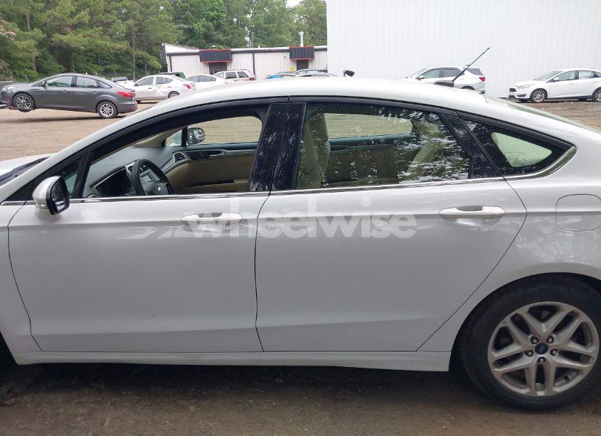 Photo 14 of 2016 Ford Fusion SE (VIN 3FA6P0H74GR197892)
