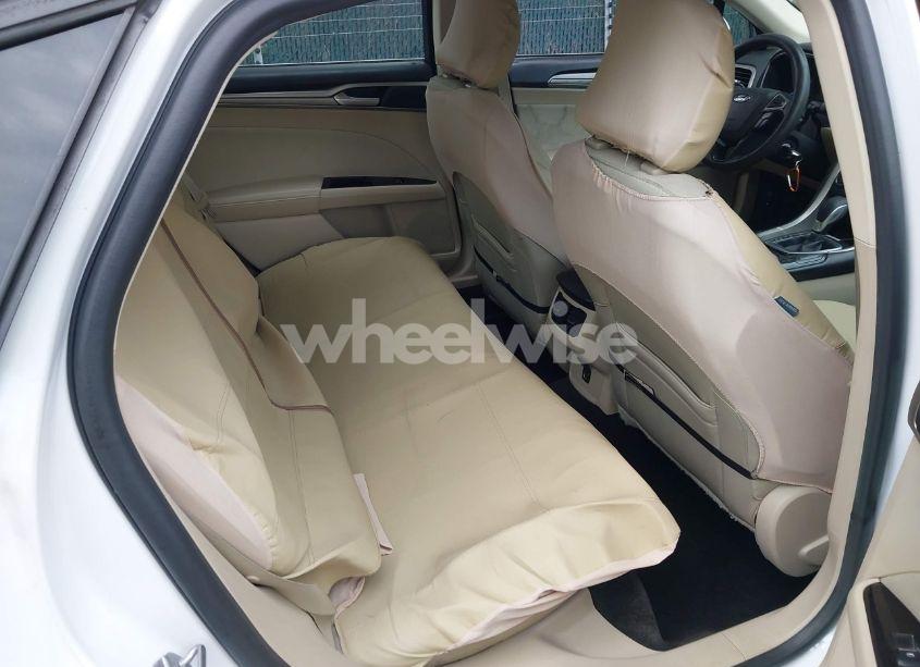 Photo 8 of 2016 Ford Fusion SE (VIN 3FA6P0H74GR197892)