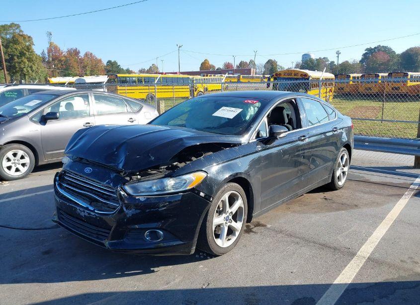 Photo 2 of 2016 Ford Fusion SE (VIN 3FA6P0H74GR210821)