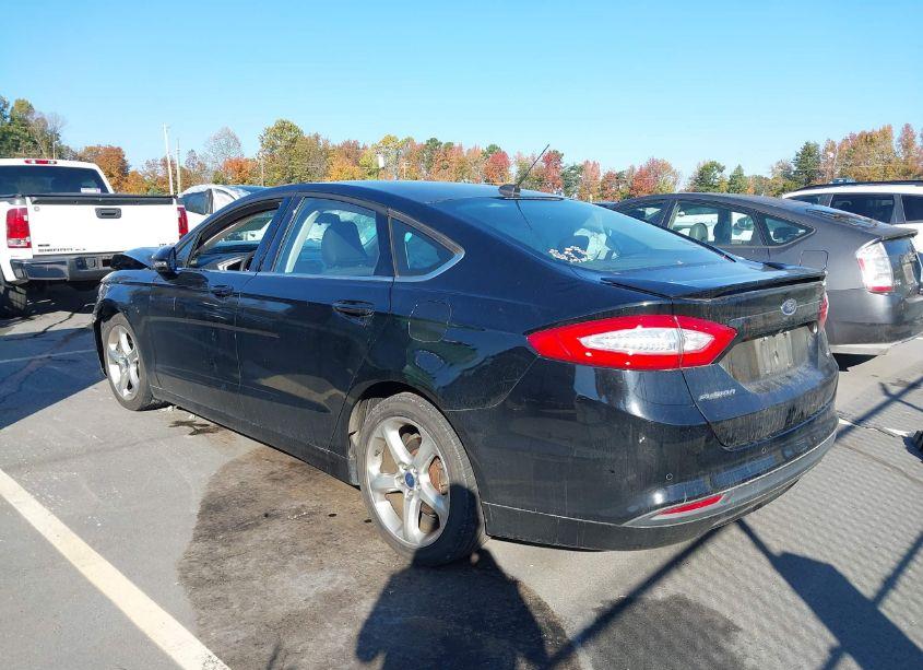 Photo 3 of 2016 Ford Fusion SE (VIN 3FA6P0H74GR210821)