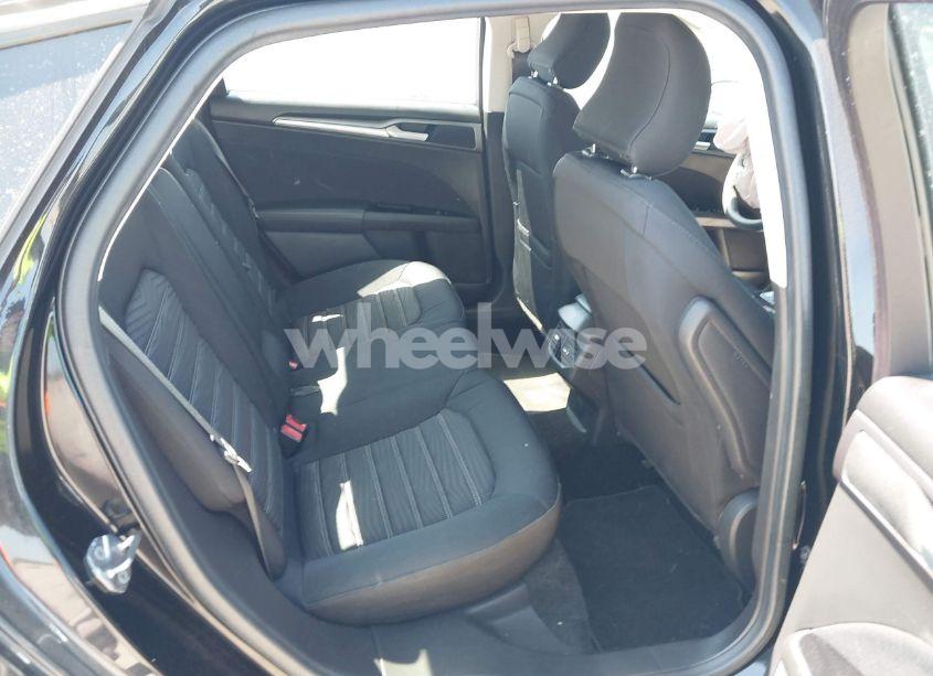 Photo 8 of 2016 Ford Fusion SE (VIN 3FA6P0H74GR235623)