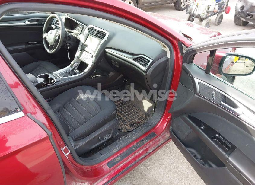 Photo 5 of 2016 Ford Fusion SE (VIN 3FA6P0H74GR236786)