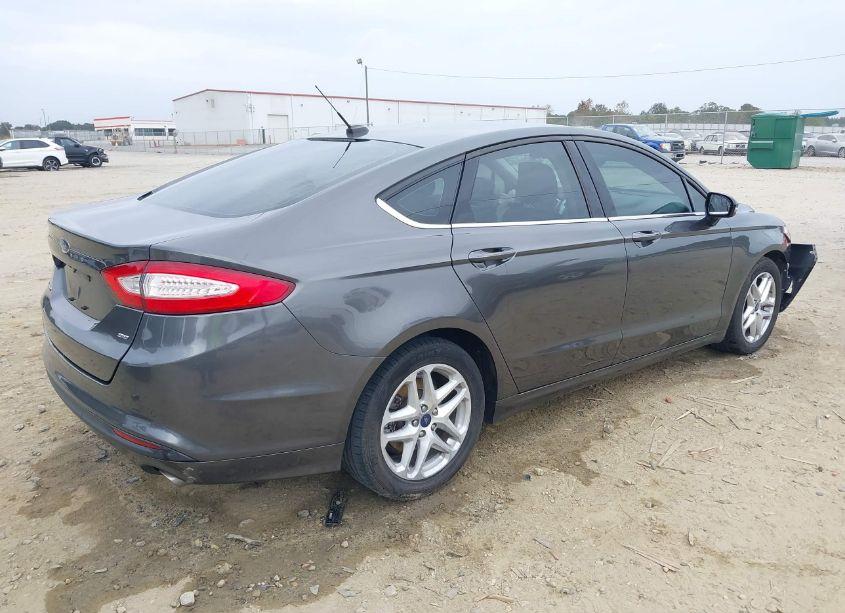 Photo 4 of 2016 Ford Fusion SE (VIN 3FA6P0H74GR245908)