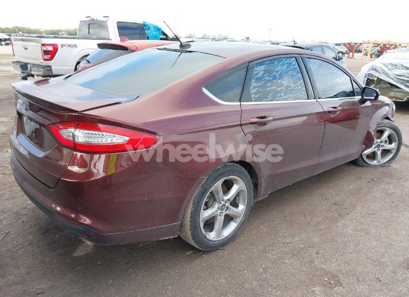 Photo 4 of 2016 Ford Fusion SE (VIN 3FA6P0H74GR279234)