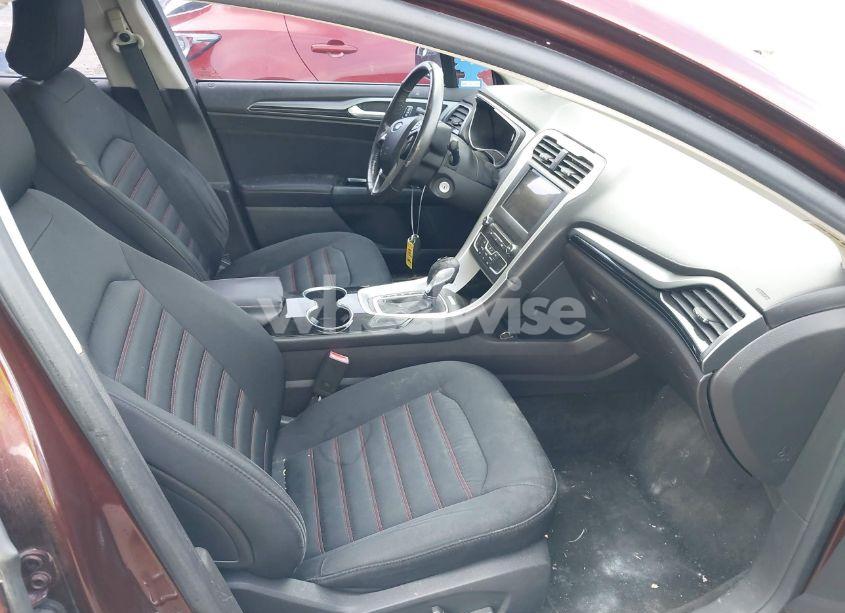 Photo 5 of 2016 Ford Fusion SE (VIN 3FA6P0H74GR279234)