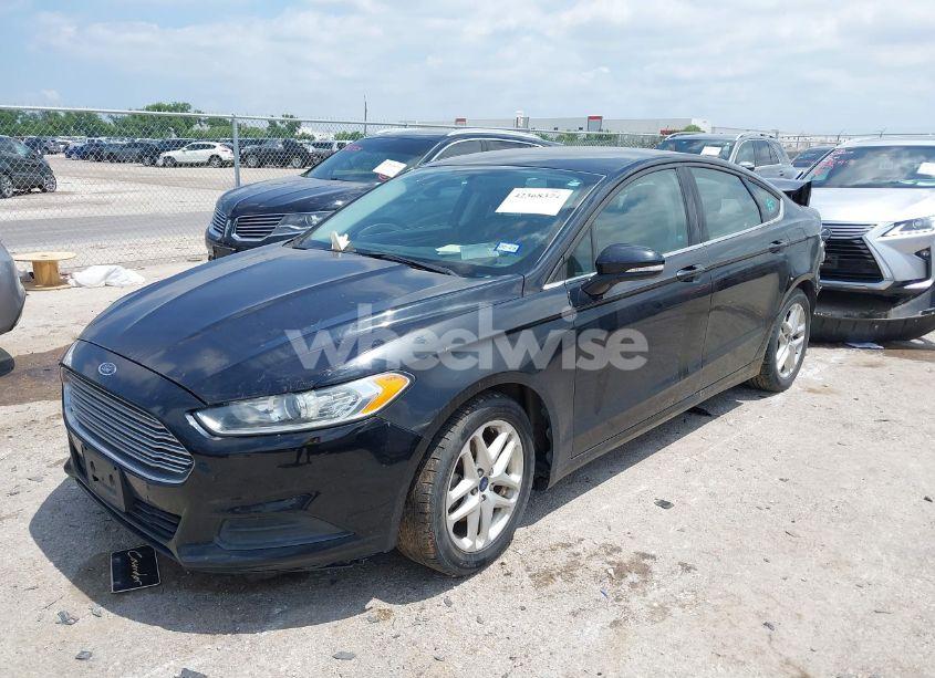 Photo 2 of 2016 Ford Fusion SE (VIN 3FA6P0H74GR319909)