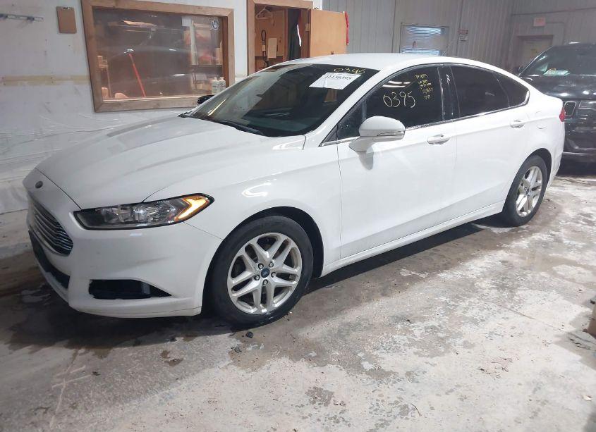 Photo 2 of 2016 Ford Fusion SE (VIN 3FA6P0H74GR333499)