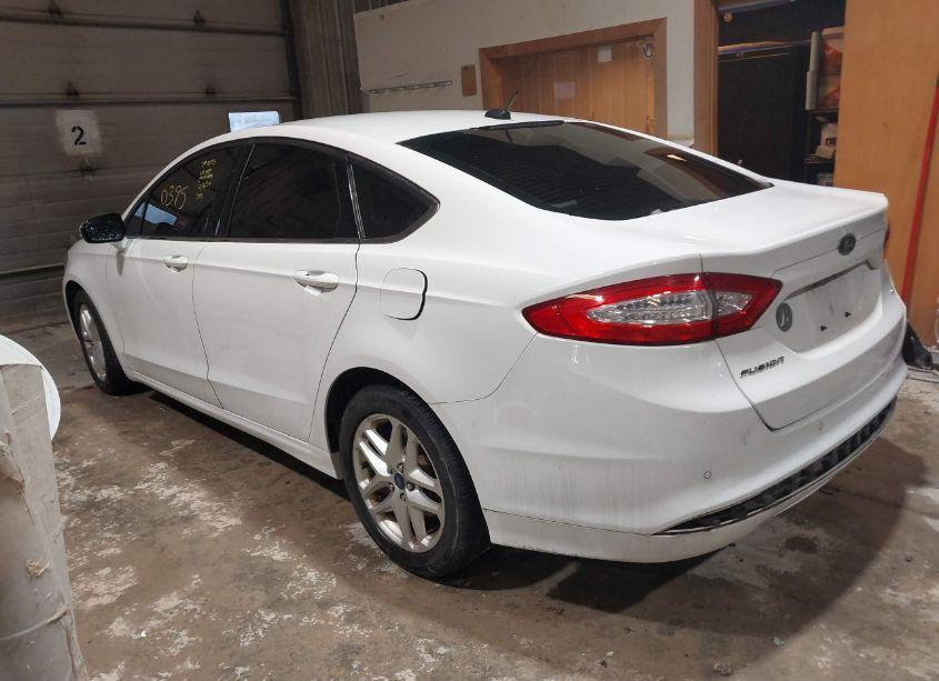 Photo 3 of 2016 Ford Fusion SE (VIN 3FA6P0H74GR333499)