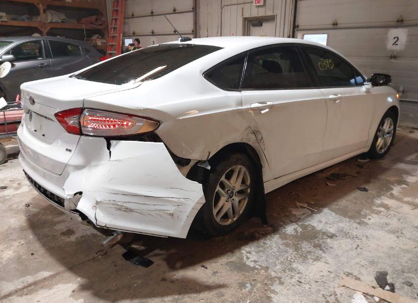 Photo 4 of 2016 Ford Fusion SE (VIN 3FA6P0H74GR333499)