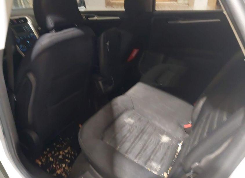 Photo 8 of 2016 Ford Fusion SE (VIN 3FA6P0H74GR333499)