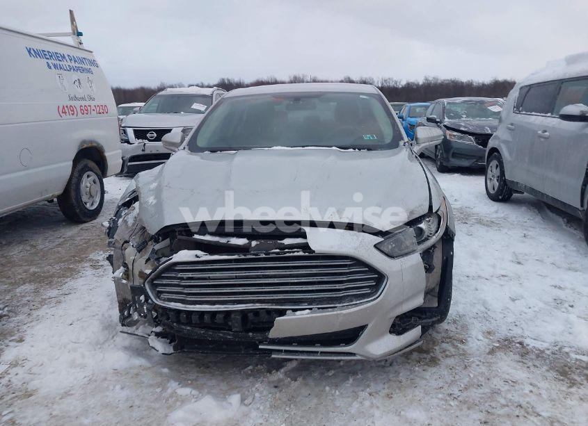 Photo 13 of 2016 Ford Fusion SE (VIN 3FA6P0H74GR352909)