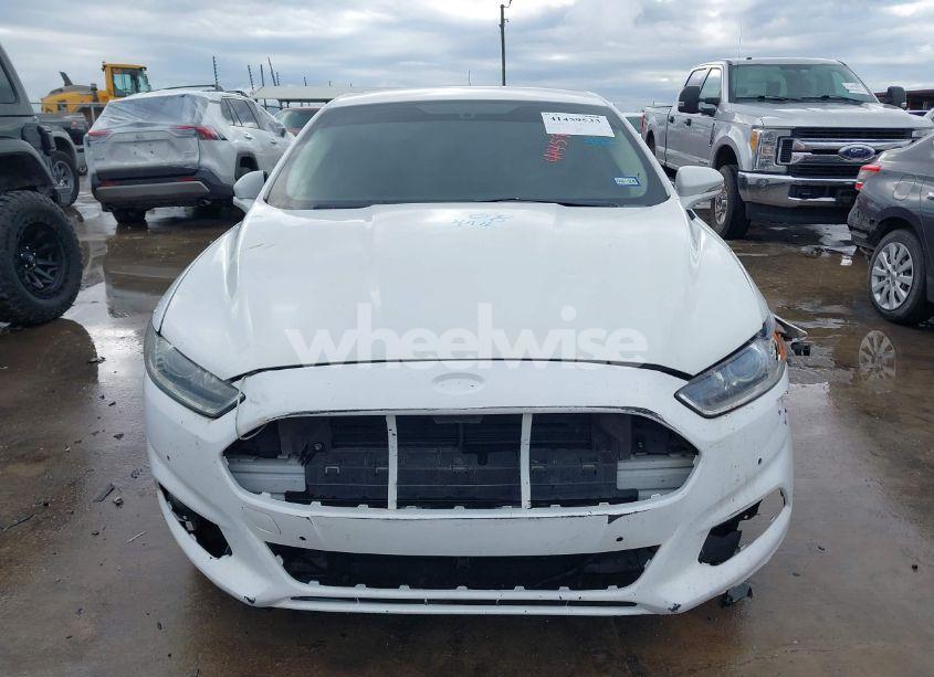 Photo 12 of 2016 Ford Fusion SE (VIN 3FA6P0H74GR359620)