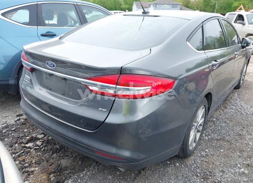 Photo 4 of 2017 Ford Fusion SE (VIN 3FA6P0H74HR125124)
