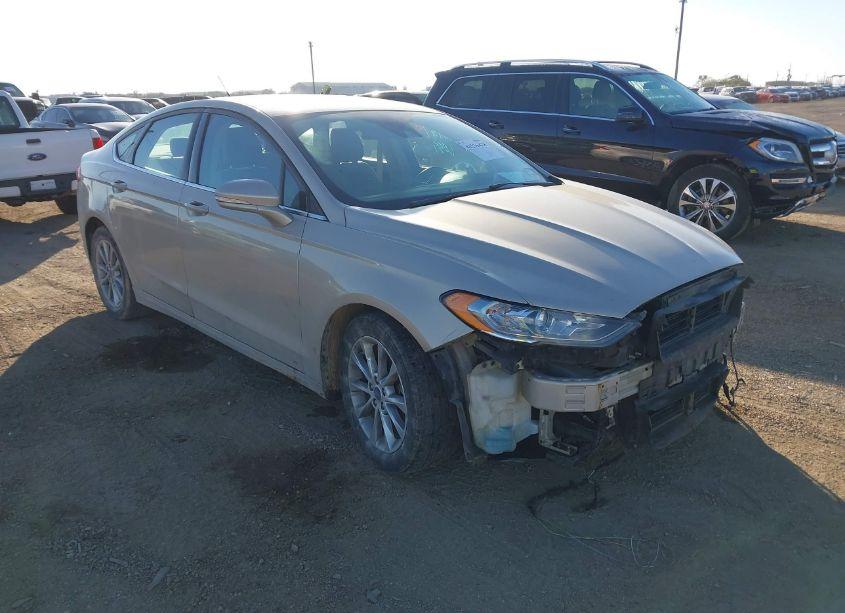 2017 Ford Fusion SE (VIN 3FA6P0H74HR145132) main photo