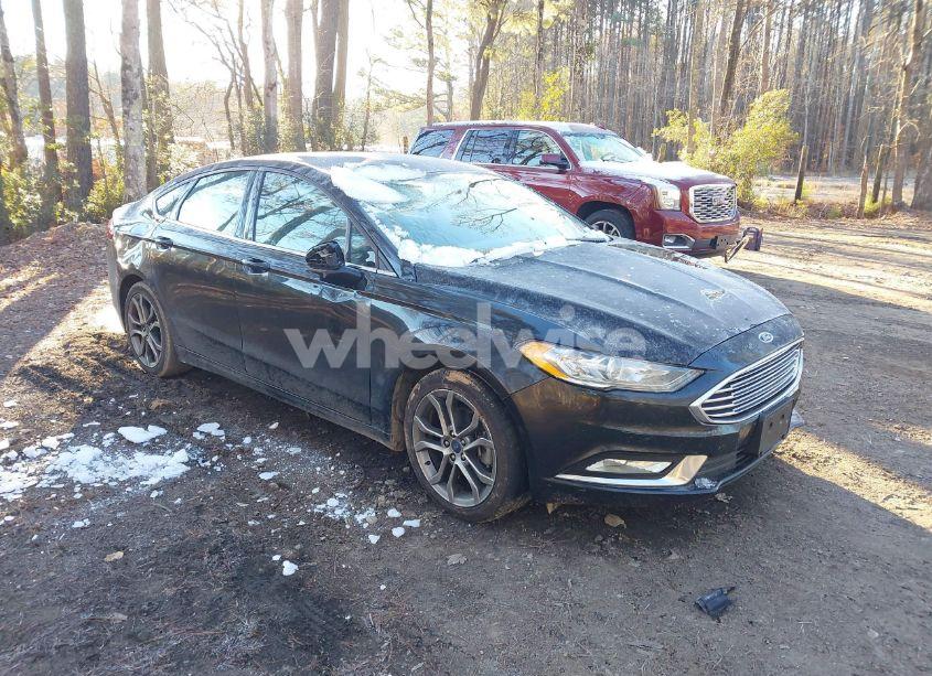 2017 Ford Fusion SE (VIN 3FA6P0H74HR198137) main photo