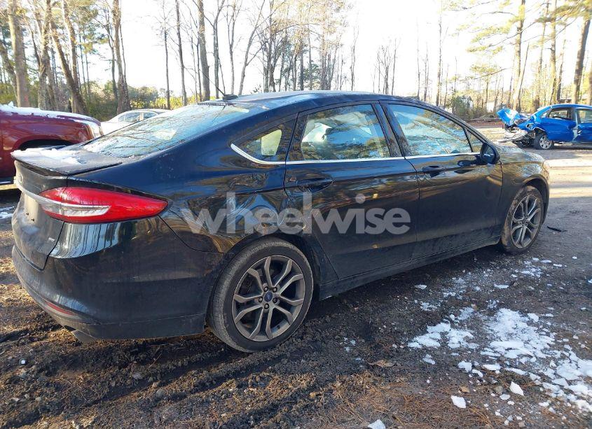 Photo 4 of 2017 Ford Fusion SE (VIN 3FA6P0H74HR198137)