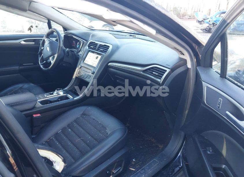 Photo 5 of 2017 Ford Fusion SE (VIN 3FA6P0H74HR198137)