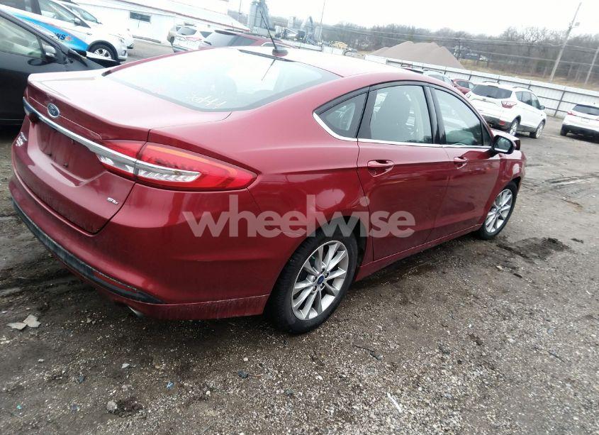 Photo 4 of 2017 Ford Fusion SE (VIN 3FA6P0H74HR221366)